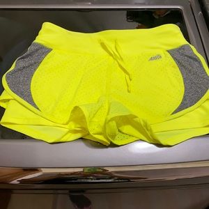 Women’s yellow n grey exercising shorts comfortabl